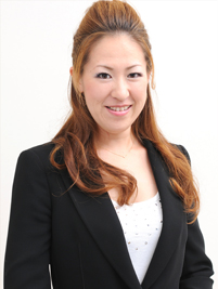 濱 真奈美